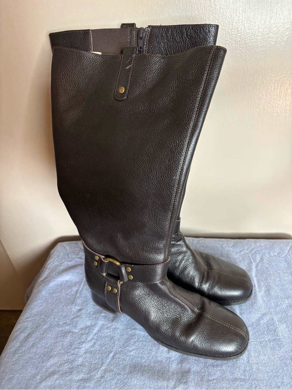 Fitzwell Wide Calf Women's Tall Leather Riding Boots Size 8